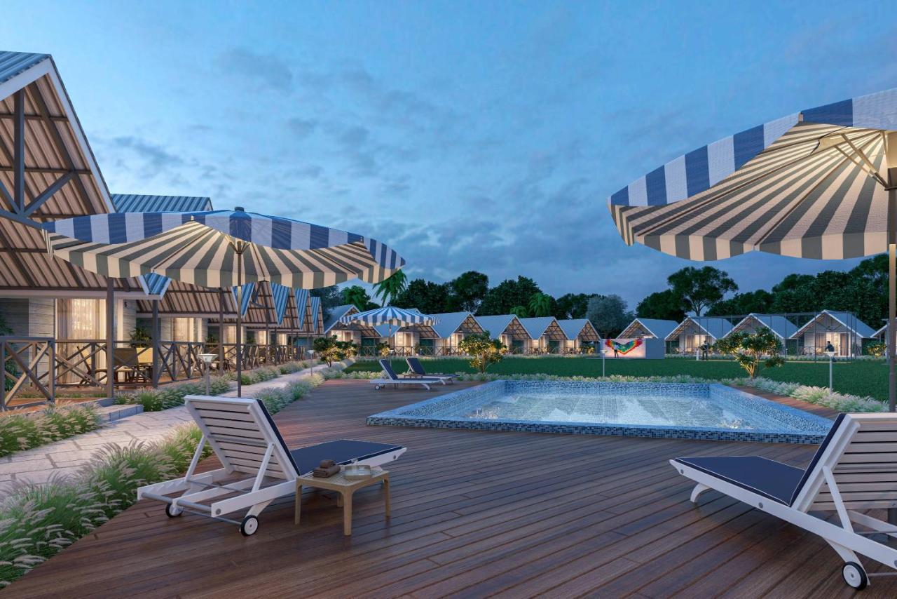 Praveg Beach Resort Daman, Jampore Beach Extérieur photo